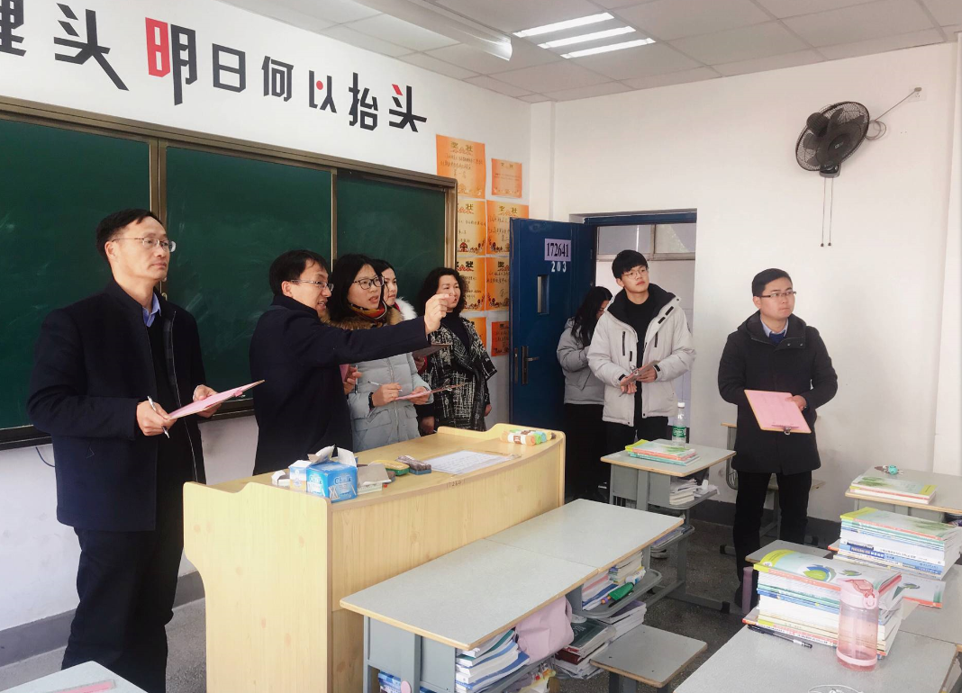 信息管理學(xué)院“掃黑除惡”黑板報(bào)評比圓滿結(jié)束