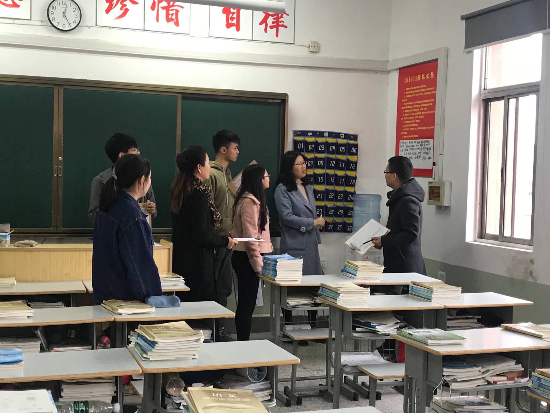 迎建校六十周年黑板報(bào)比賽順利結(jié)束