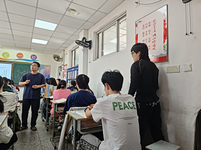 信息管理學(xué)院開(kāi)設(shè)院級(jí)公開(kāi)課